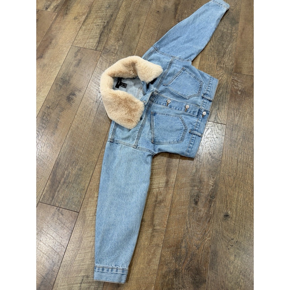 Forever 21 Denim Cropped Jacket Faux Fur Collar‎ Women's Small Y2k Streetwear - Picture 3 of 8
